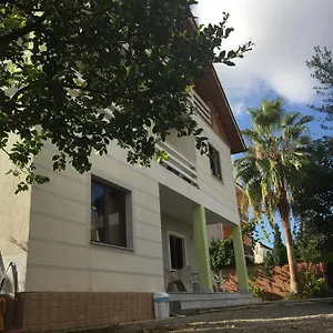Grande House Auberge de jeunesse